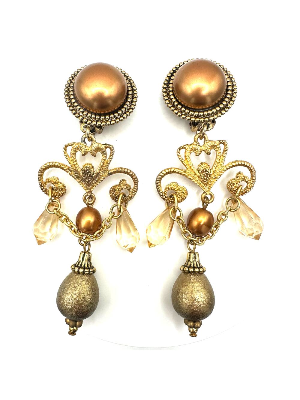 Chameleon vintage gold tone rope faux pearls jeweled dangle clip on earrings